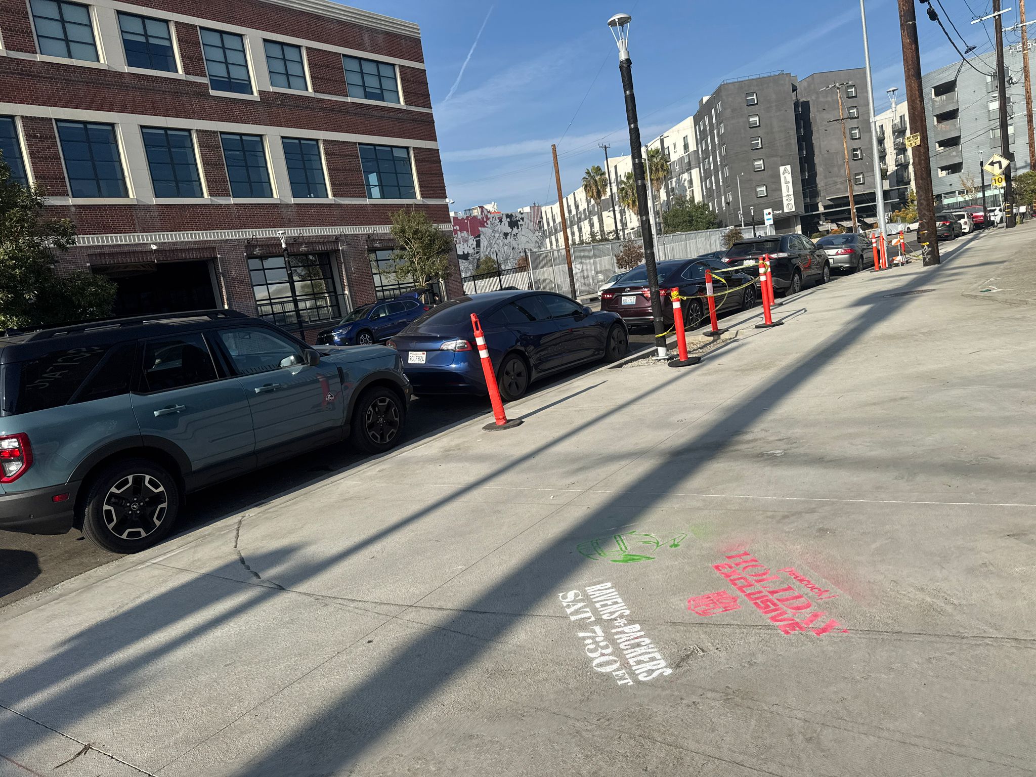 Stencil 21.8 Sci Arc Honey